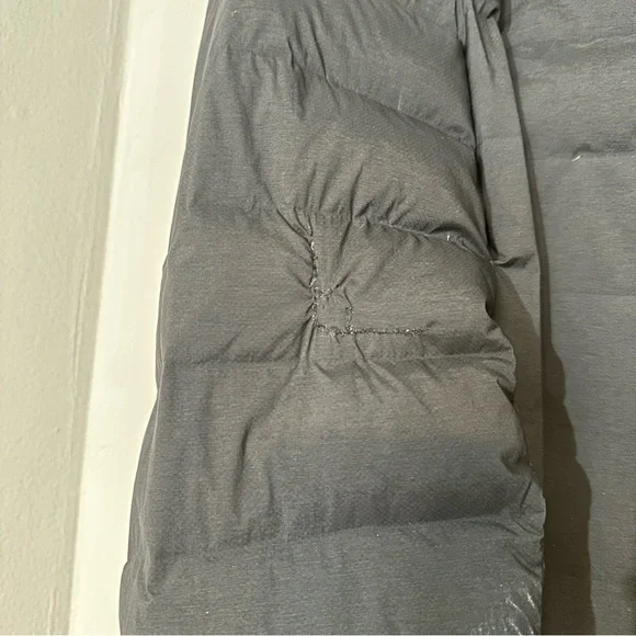Lululemon Navigation Down Hoodie w/flaw - Picture 8 of 9